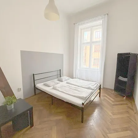 Synagouge Astoria Penzion