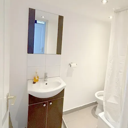 Synagouge Astoria Penzion 3*