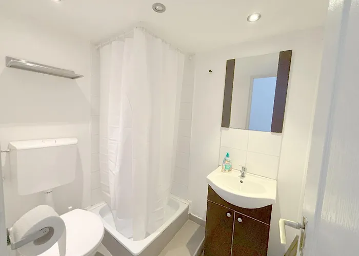 Synagouge Astoria 3*